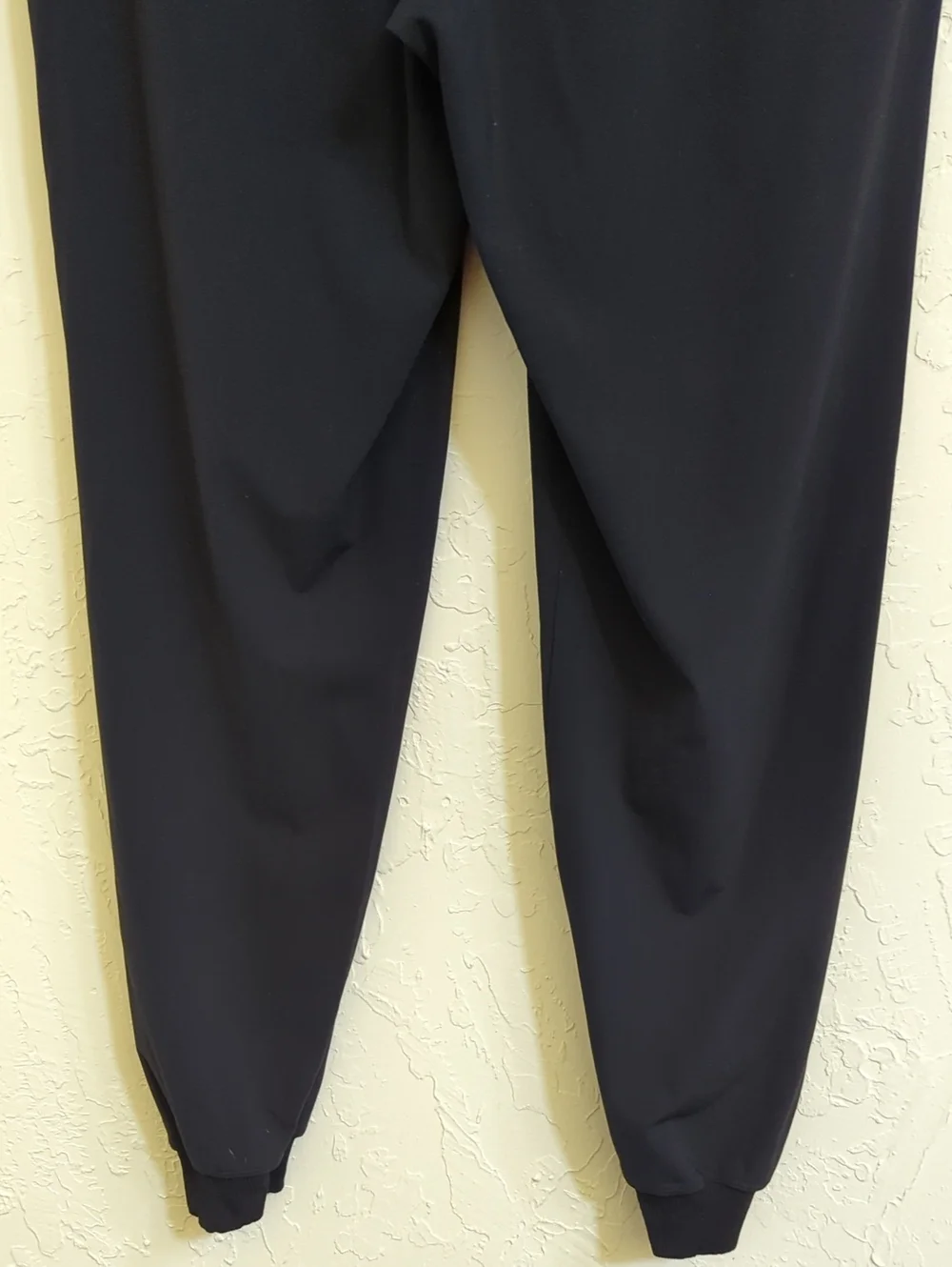 Lululemon Black On The Fly Jogger Size 6